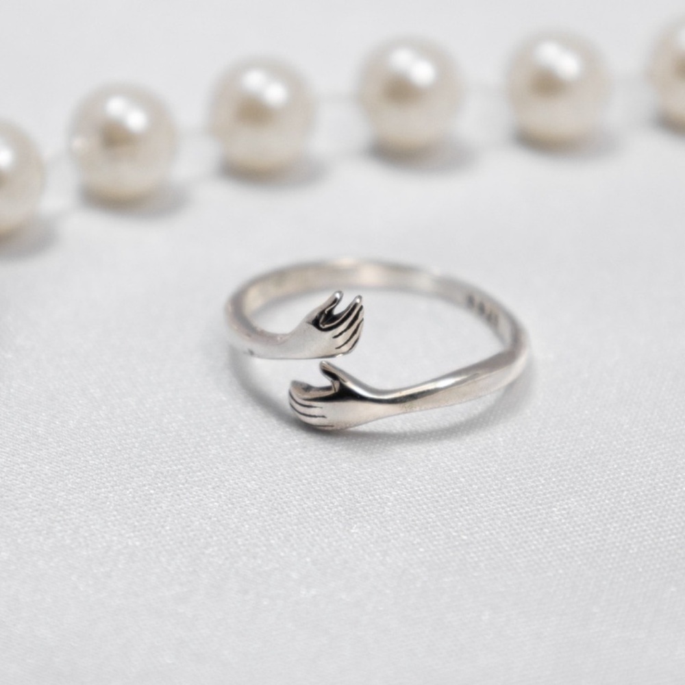 925 Sterling Silver Hug Ring Adjustable
Minimalist Love Jewelry Gift - Picture 2 of 3